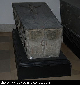 Photo of an old coffin.