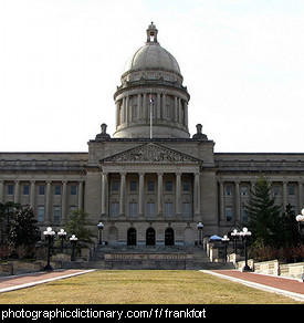Photo of the Frankfort Capitol building
