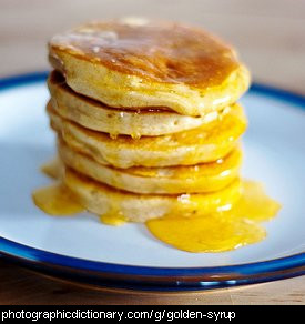 Photo of pikelets with golden syrup