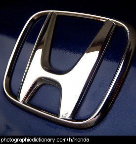 Photo of a Honda badge