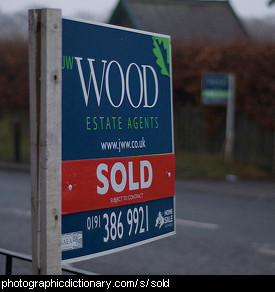 Photo of a sold sign