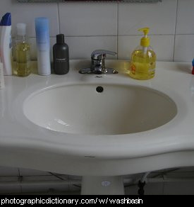 Photo of a washbasin