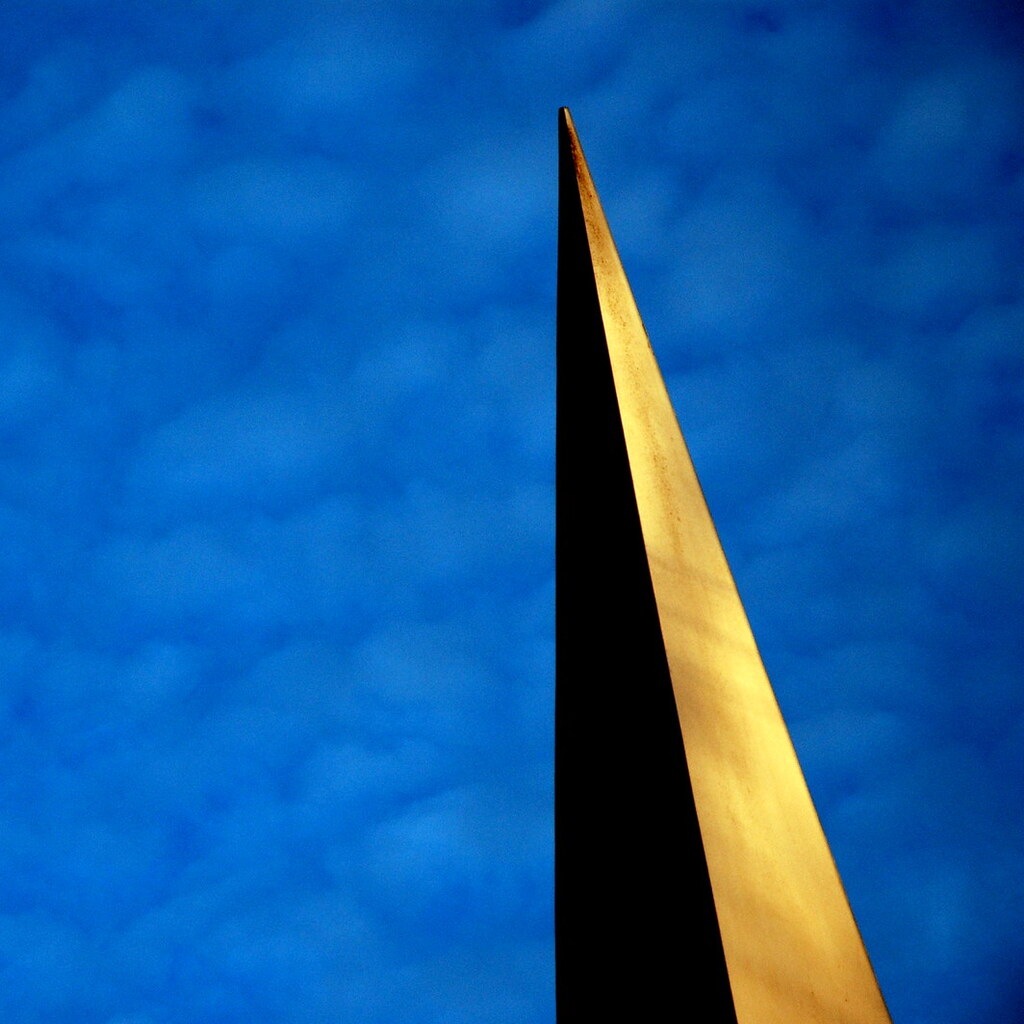 Photo of an acute angle.