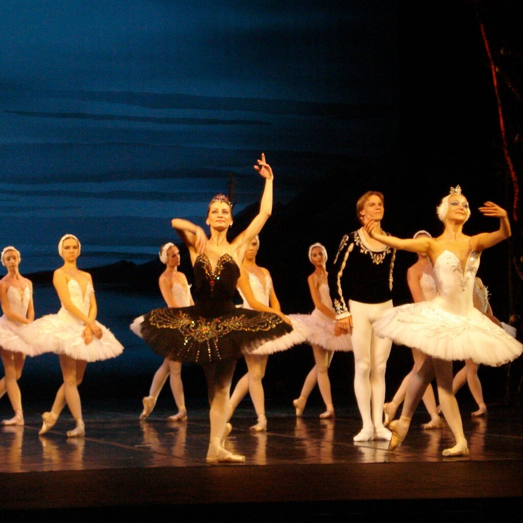 Photo of ballet dancers