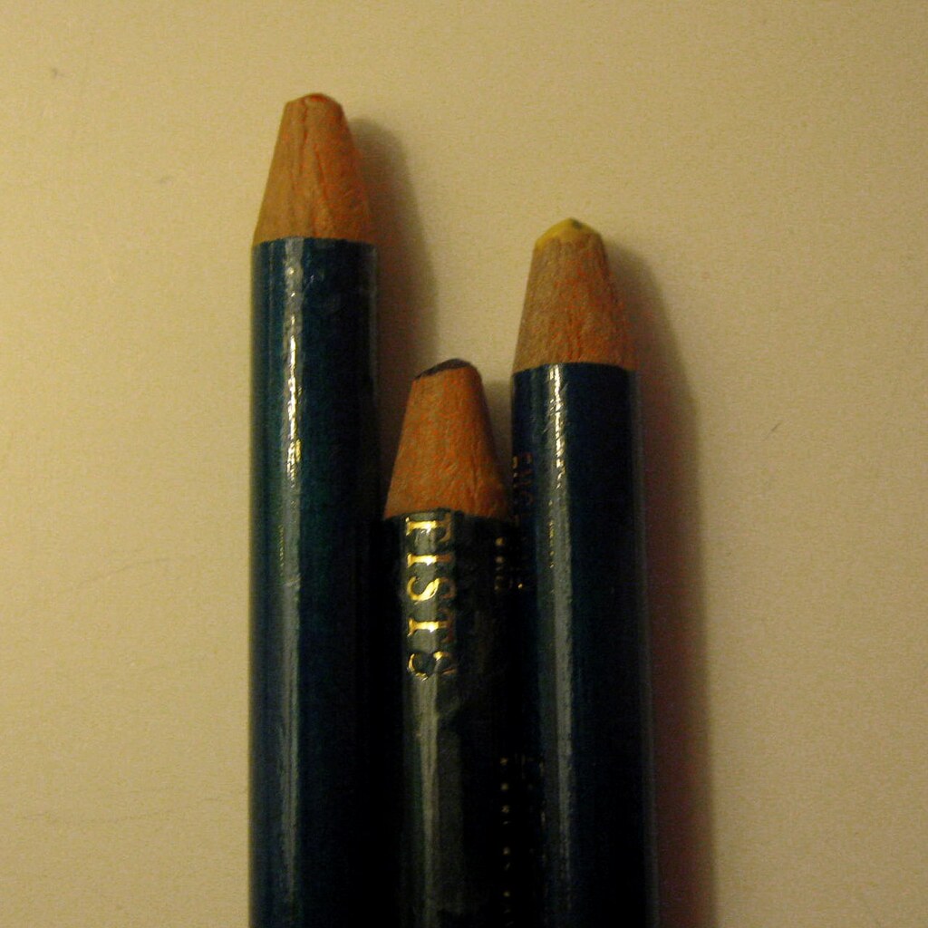 Photo of some blunt pencils.