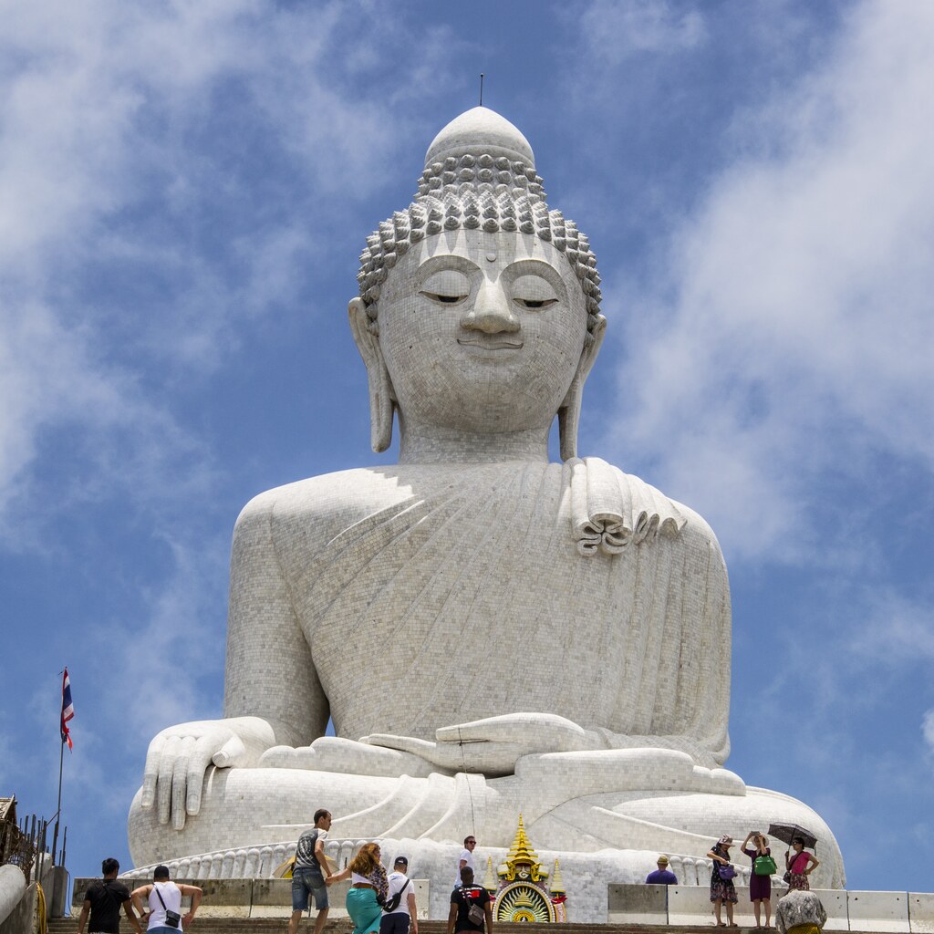 Photo of a statue of Buddah