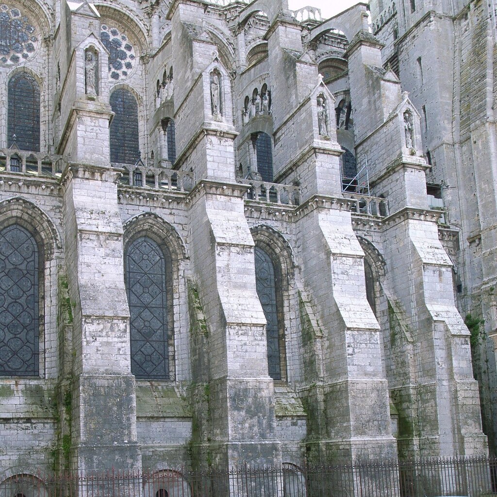 Photo of buttresses