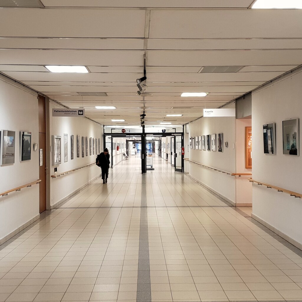 Photo of a ceiling