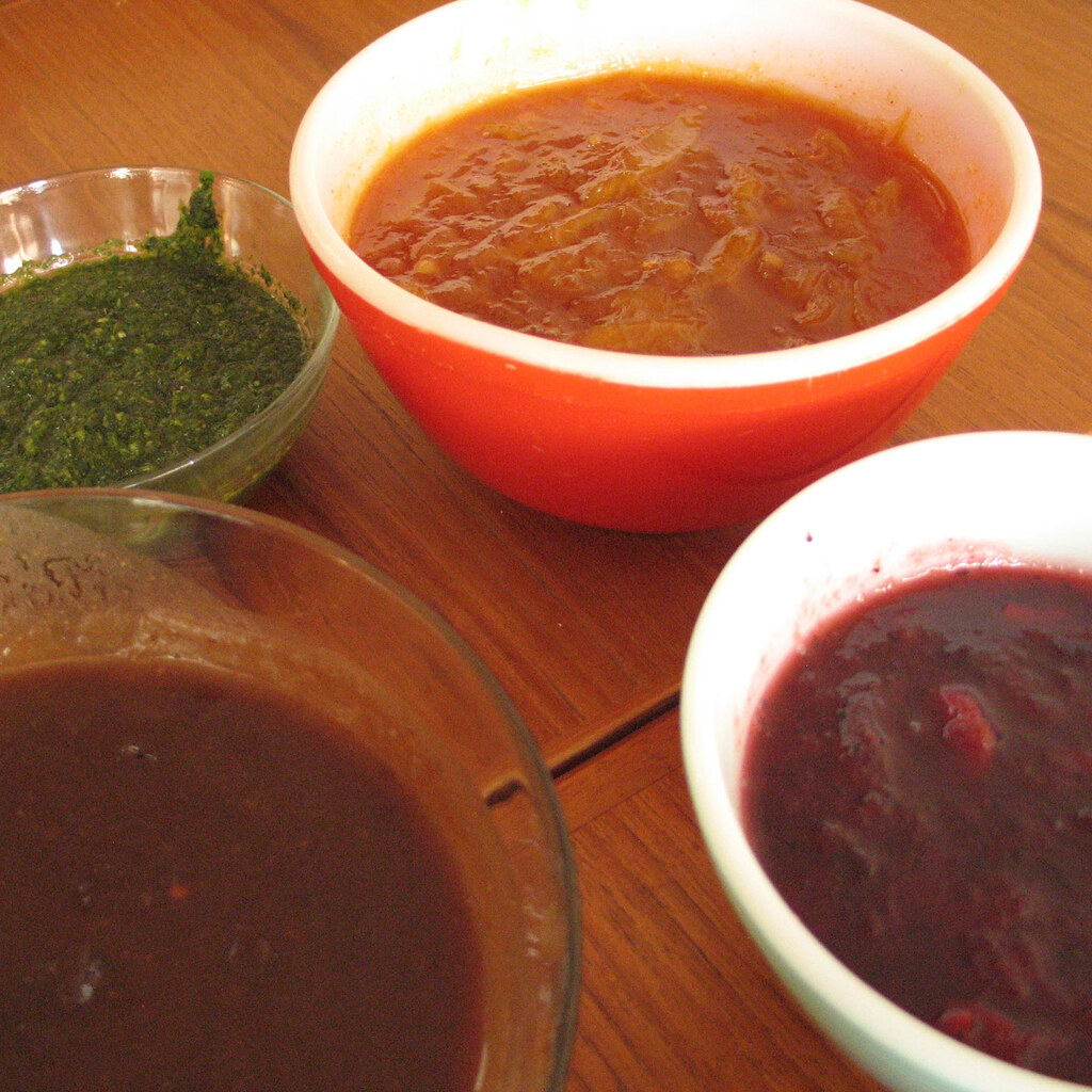 Photo of bowls of chutney.
