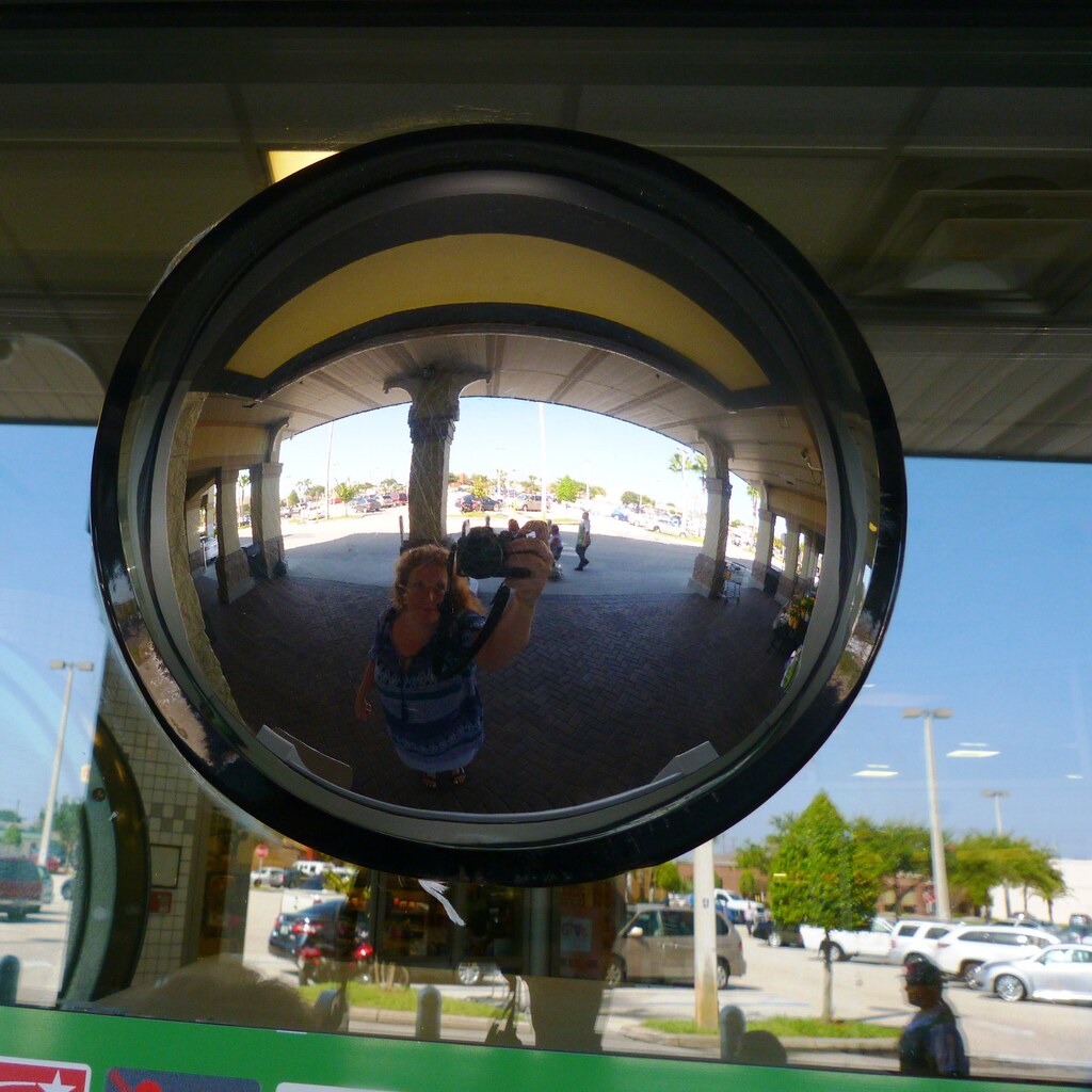 Photo of a convex mirror