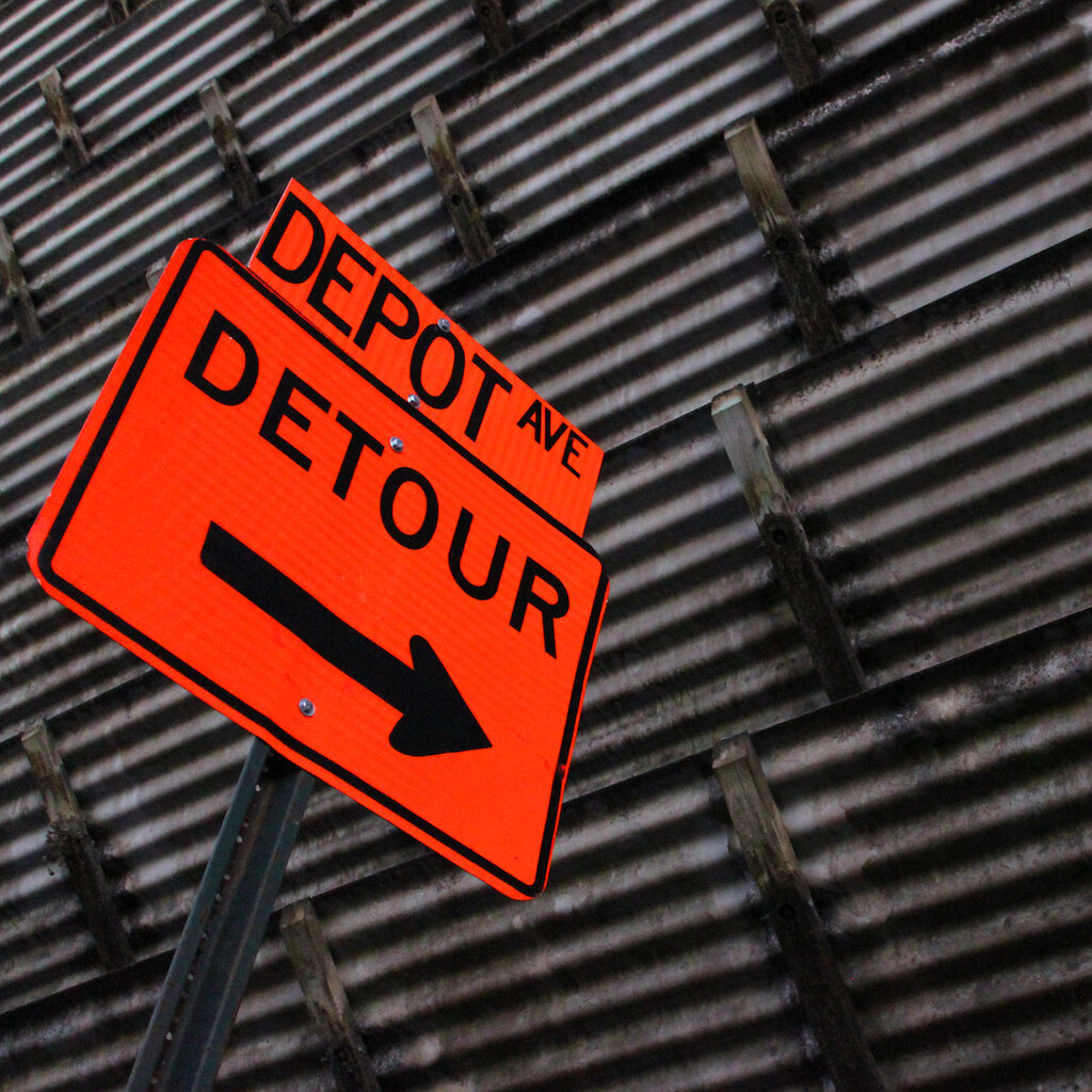 Photo of a detour sign