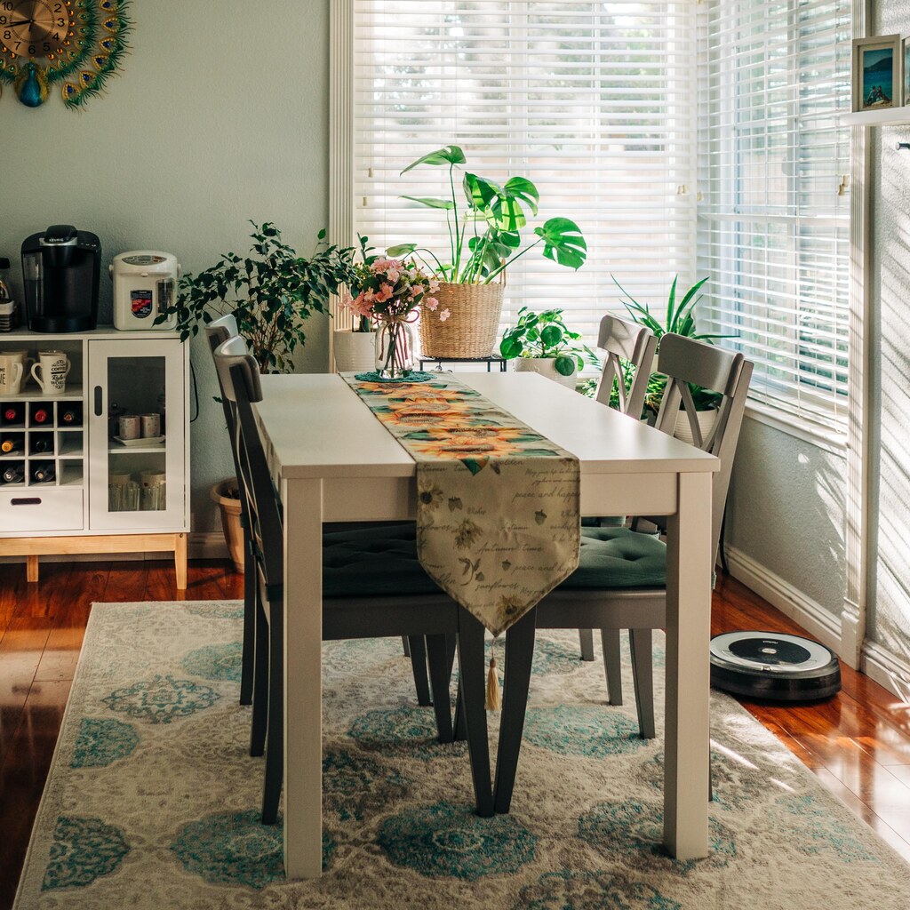 Photo of a dining room