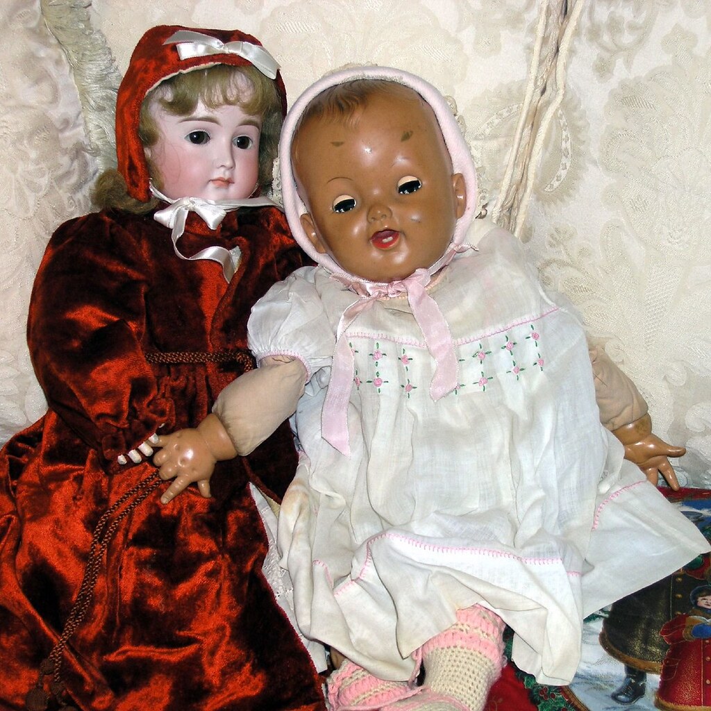 Photo of some old dolls