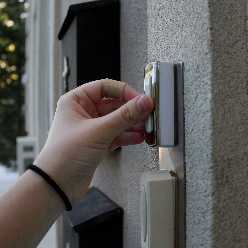 Photo of a doorbell
