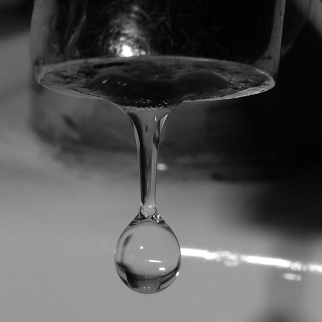 Photo of a tap dripping