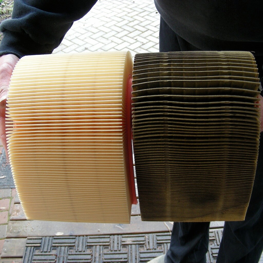 Photo of a clean and dirty filter