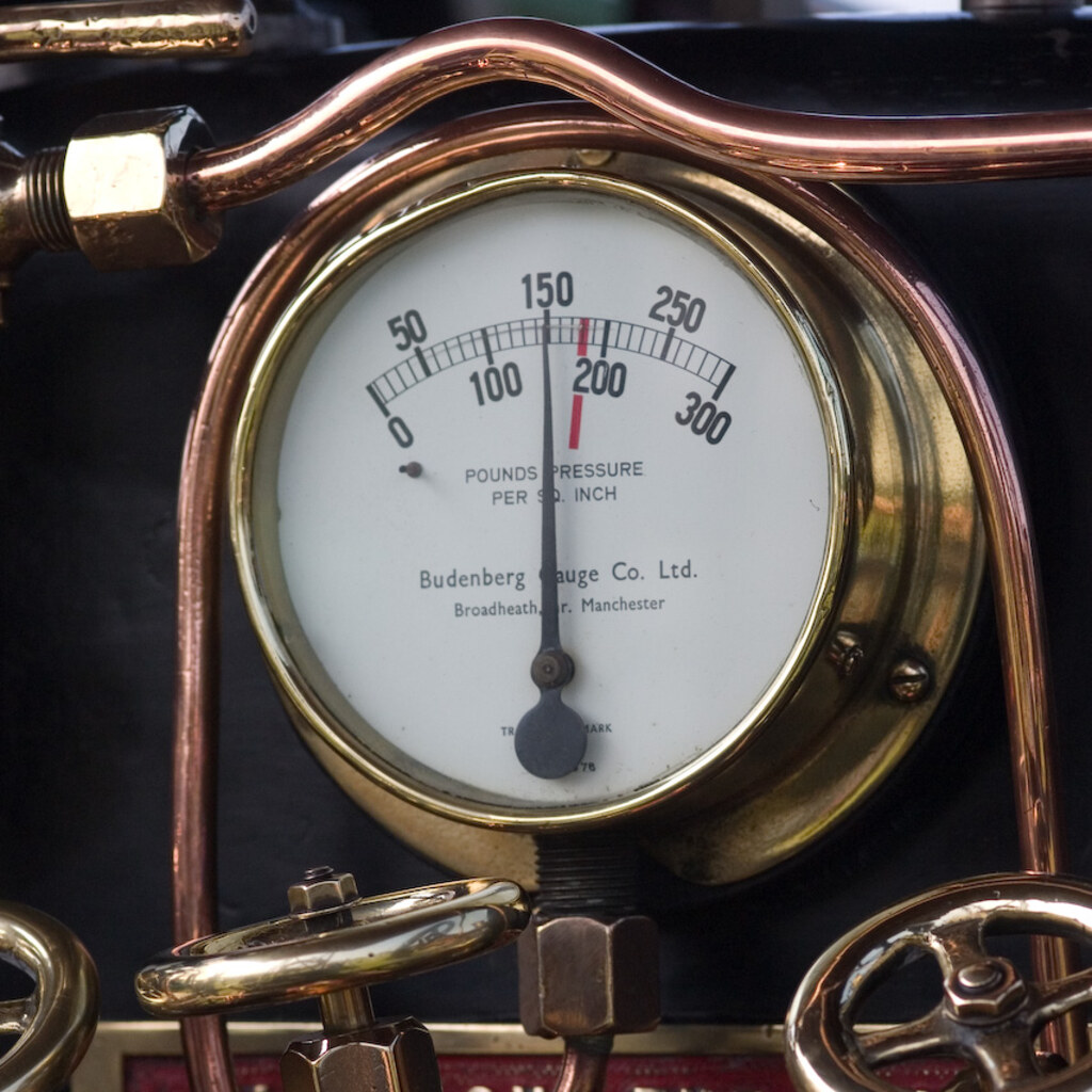 Photo of an old pressure guage