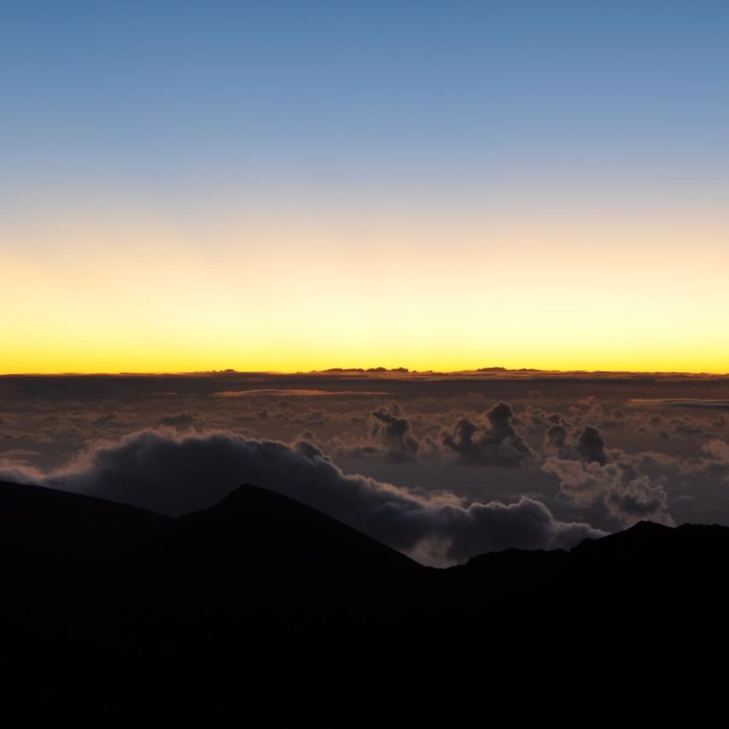 Photo of a sunrise gradient