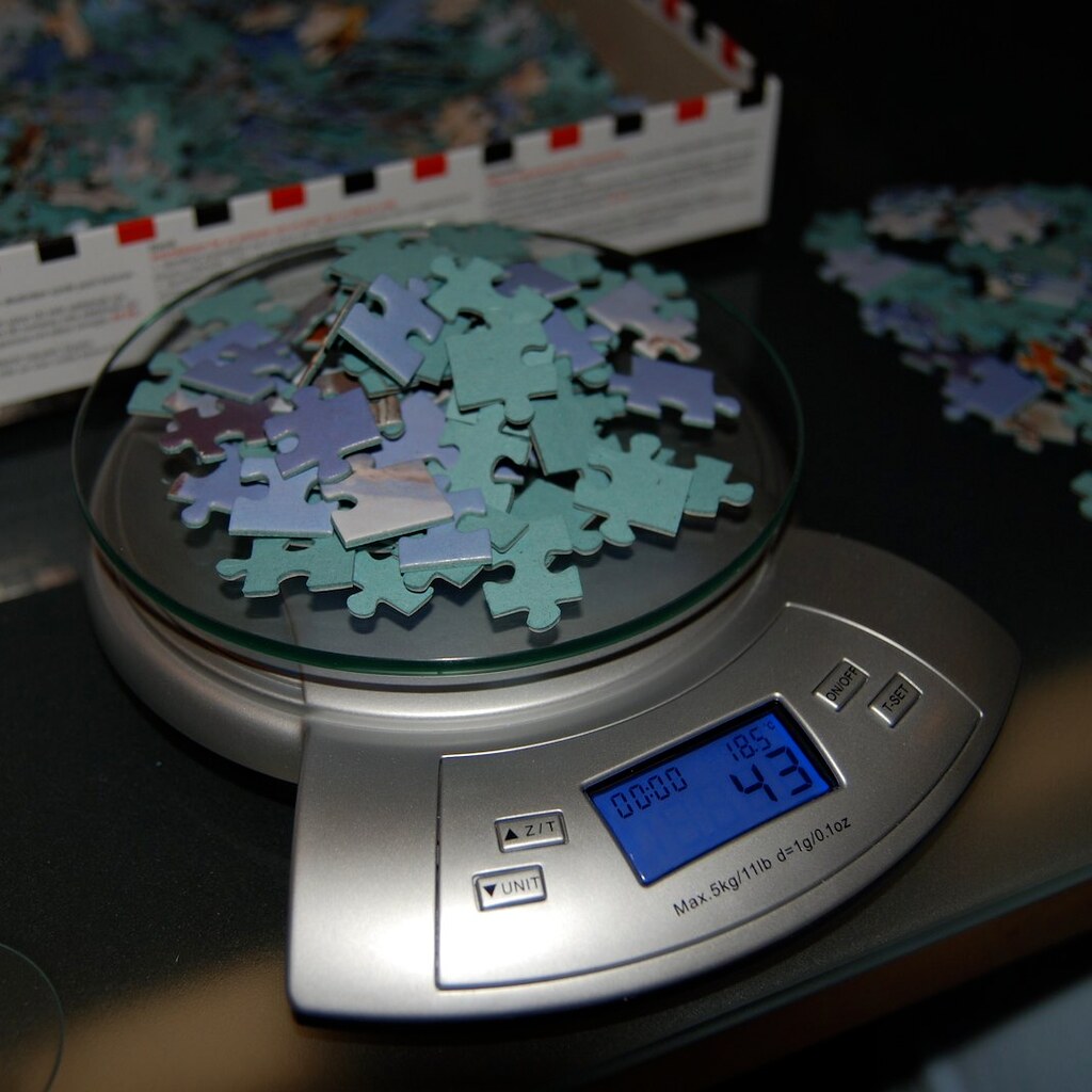 Photo of 43 grams of puzzle pieces