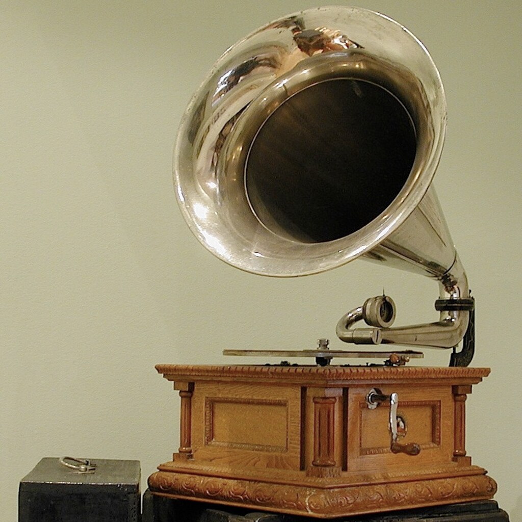 Photo of a gramophone