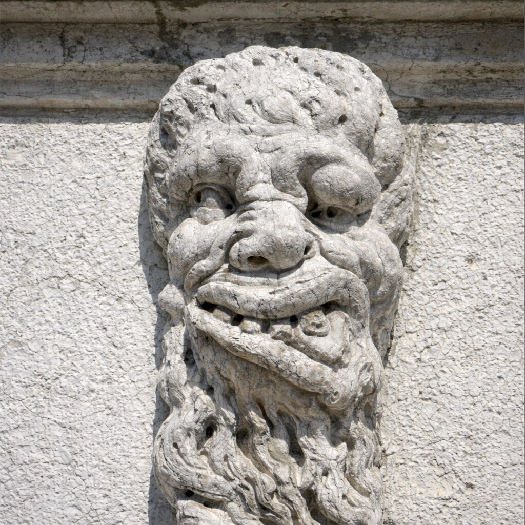Photo of a grotesque statue