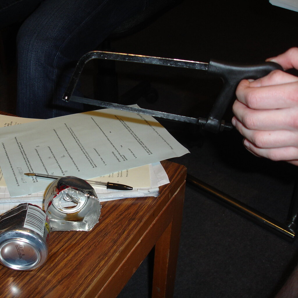 Photo of a hacksaw