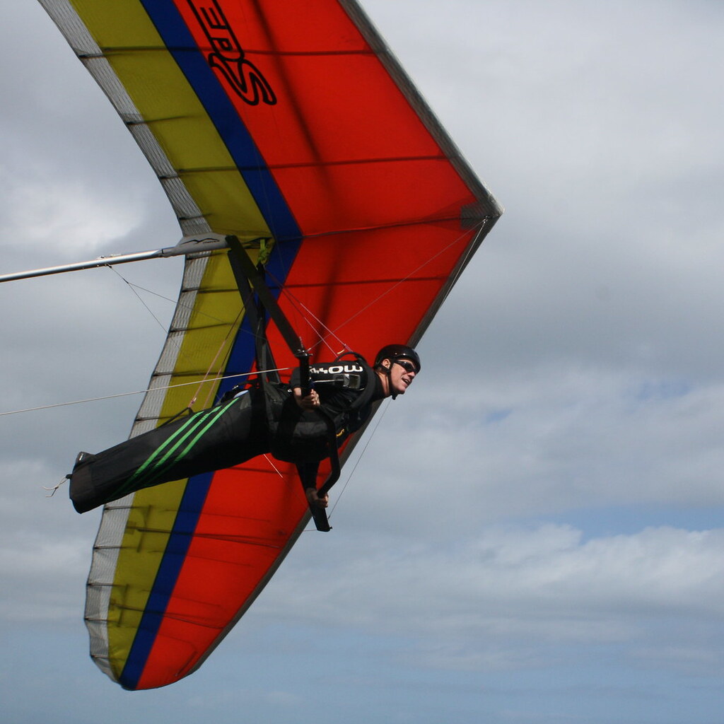 Photo of a hangglider