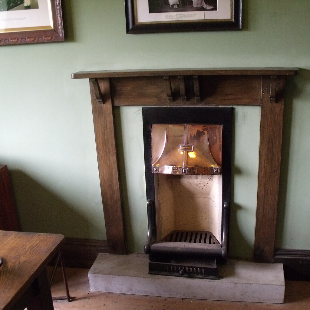 Photo of a fireplace