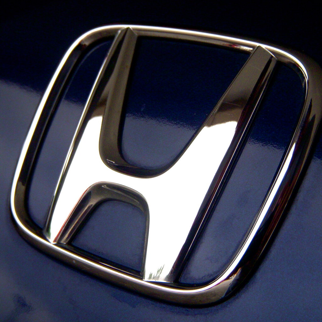 Photo of a Honda badge