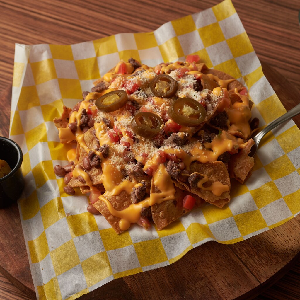 A photo of nachos