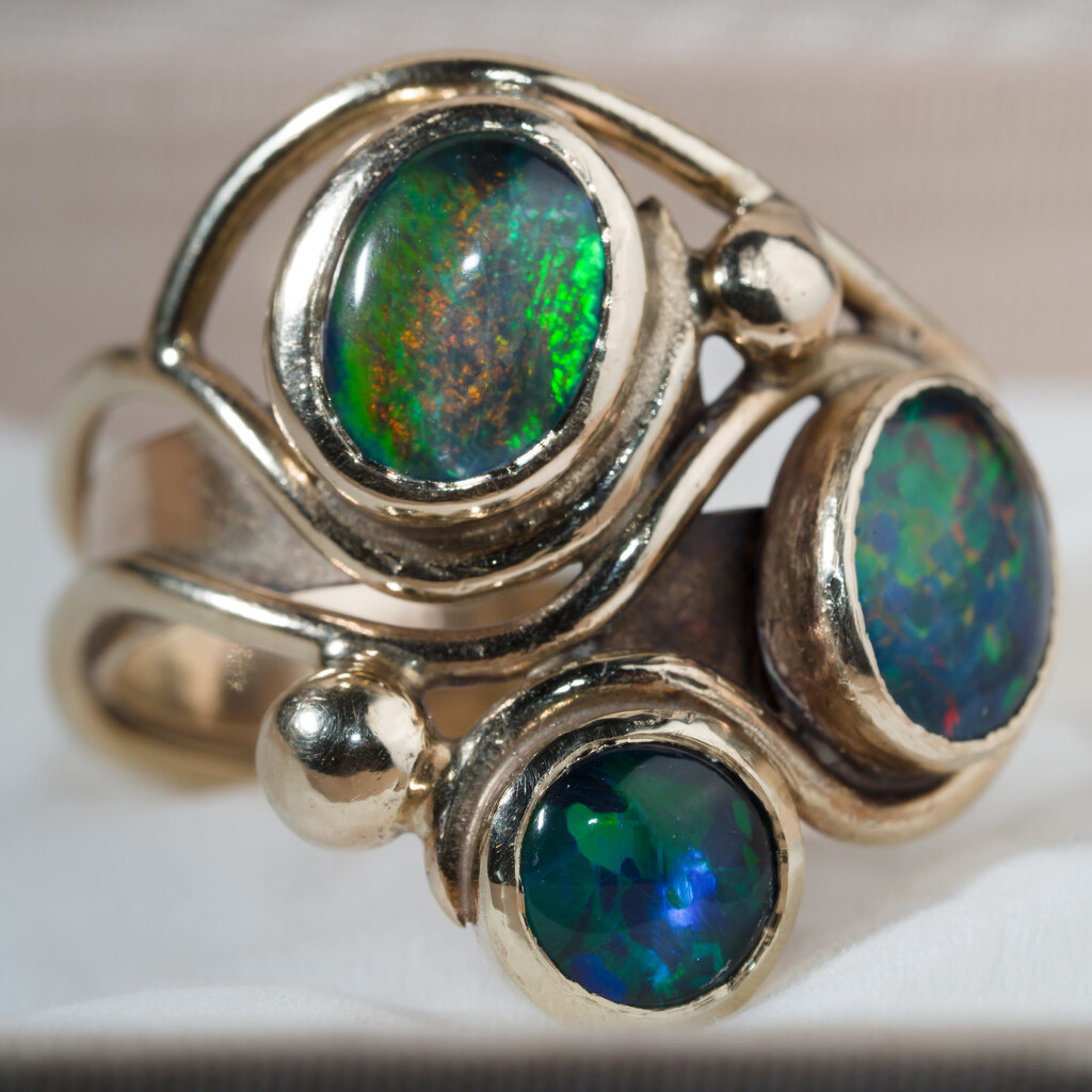 Photo of a polished opal