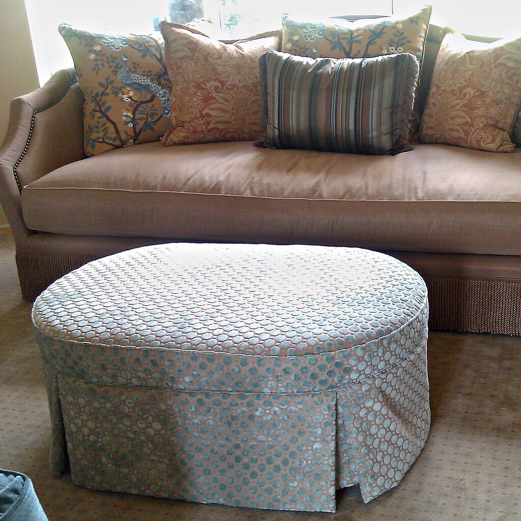 A photo of an ottoman