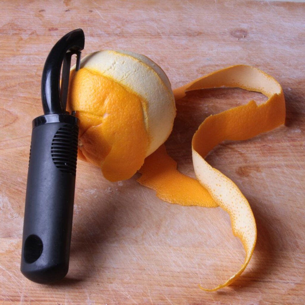 Photo of a vegetable peeler.
