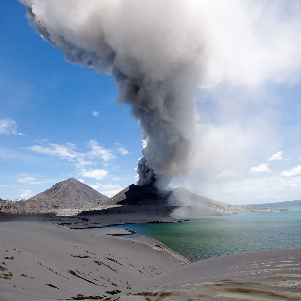 Photo of a plume of smoke