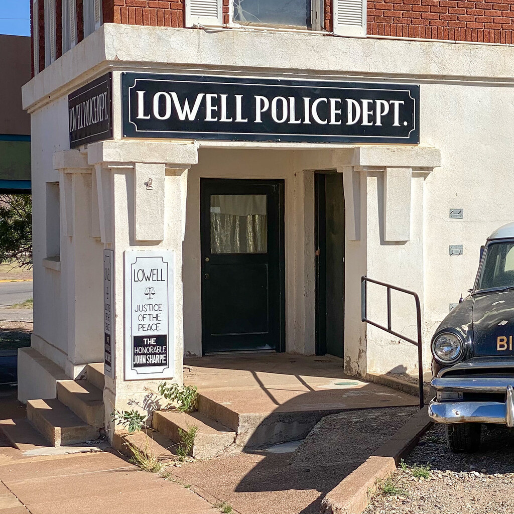 Photo of a police station