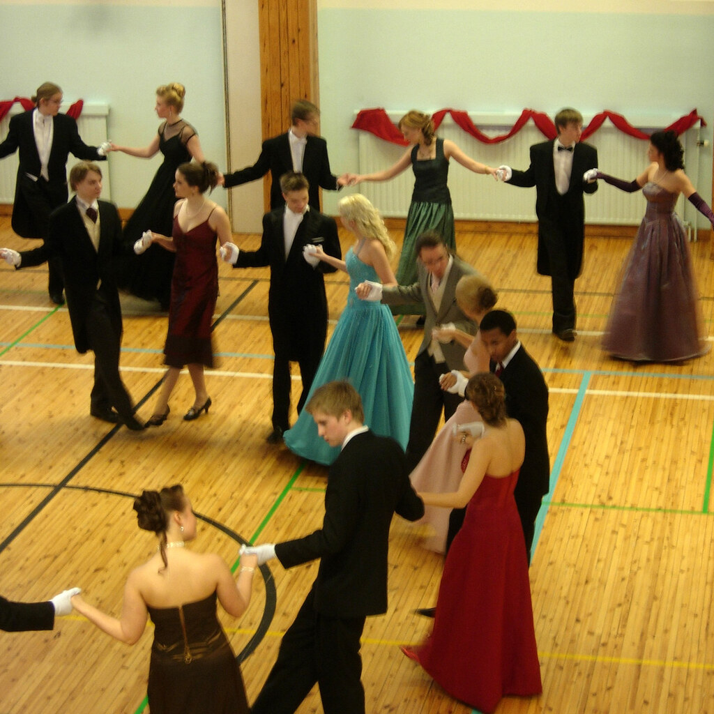 Photo of a school prom