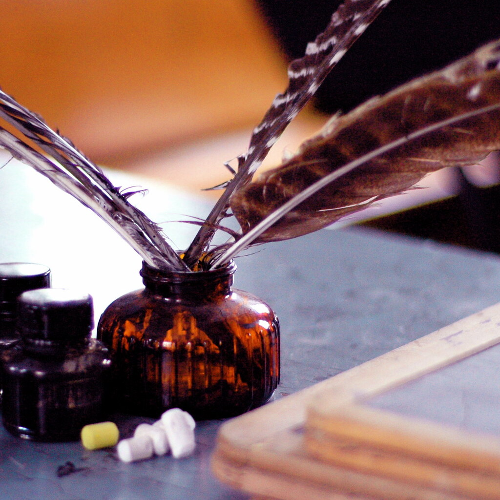 Photo of a quill pen.