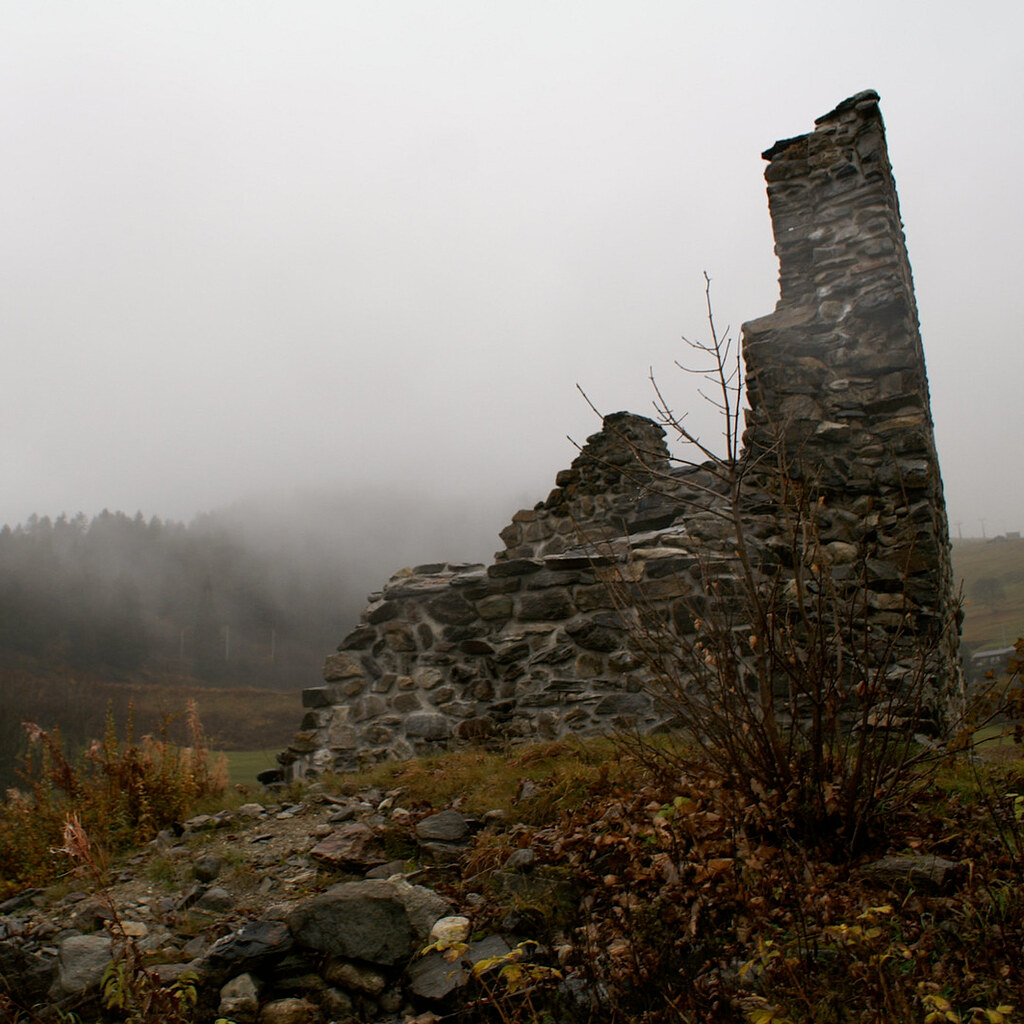 Photo of a ruined castle