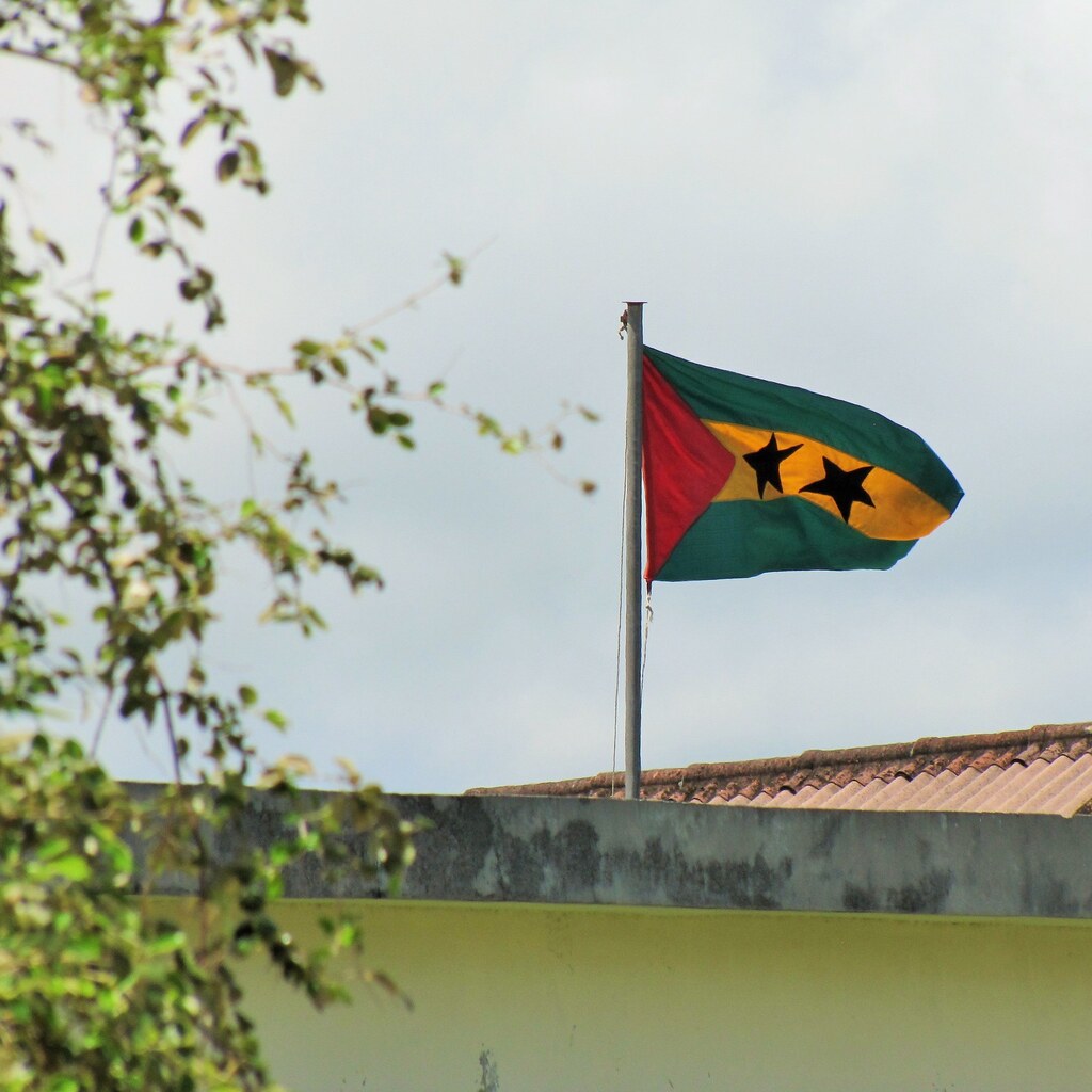 Photo of the Sao Tome and Principe flag