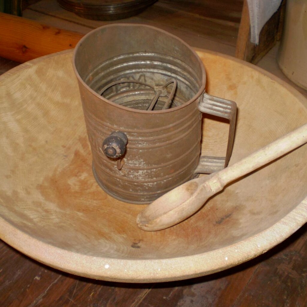 Photo of a flour sifter
