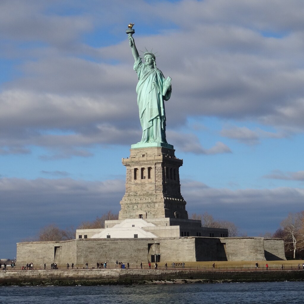 Photo of the Statue of Liberty