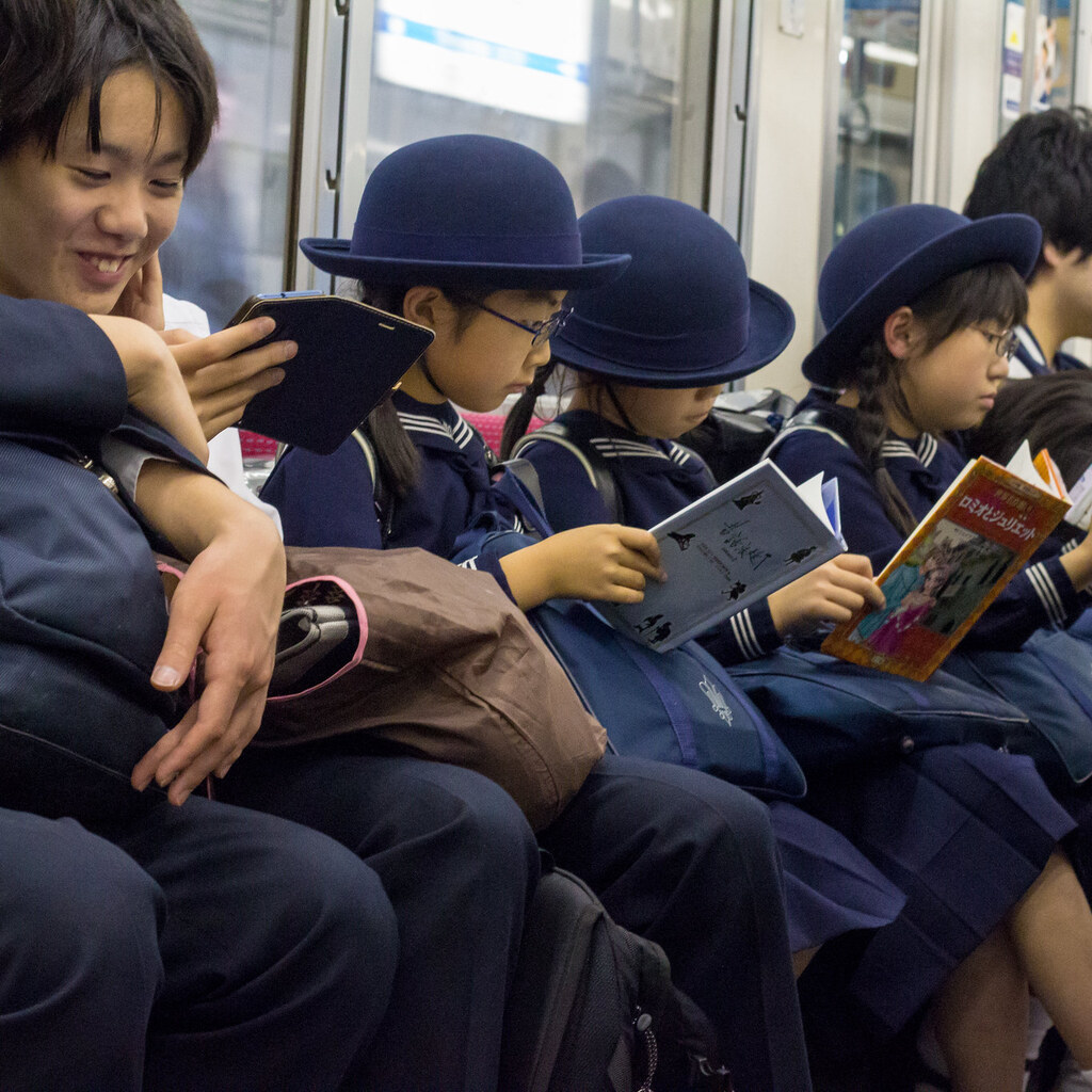 Photo of school children in uniform