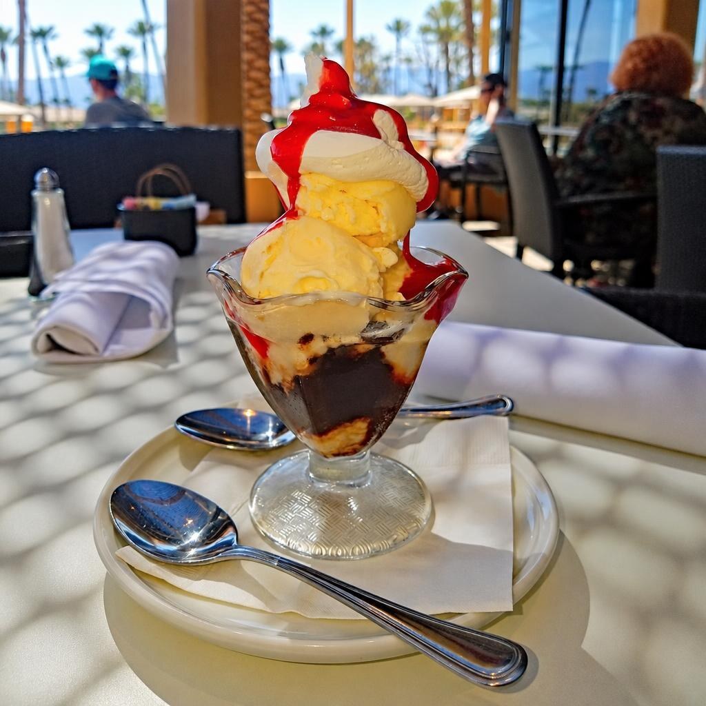 Photo of a sundae spoon
