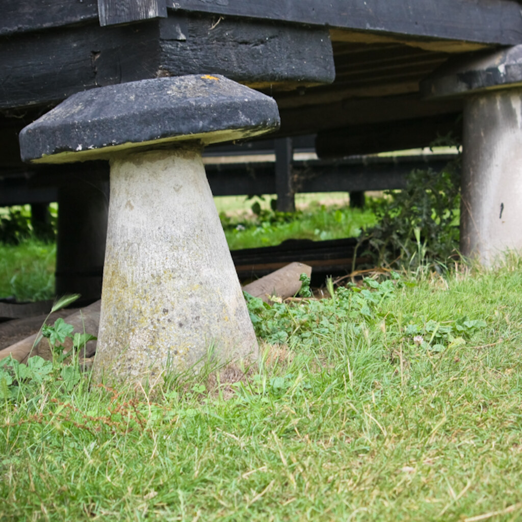 Photo of a concrete support