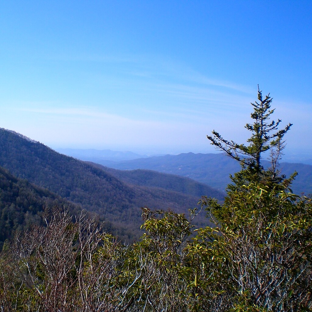 Photo of the Smokey Mountains in Tennessee