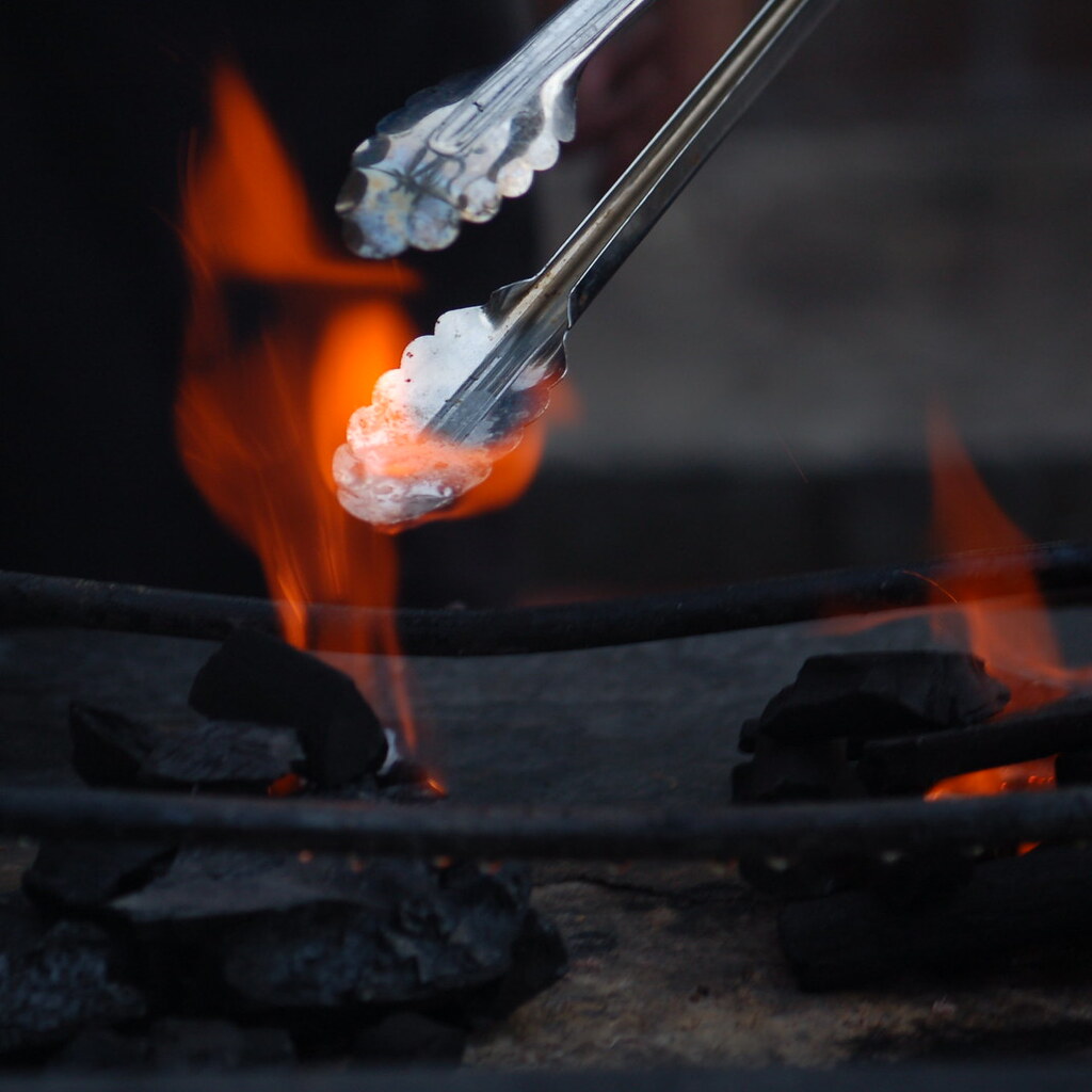 Photo of tongs