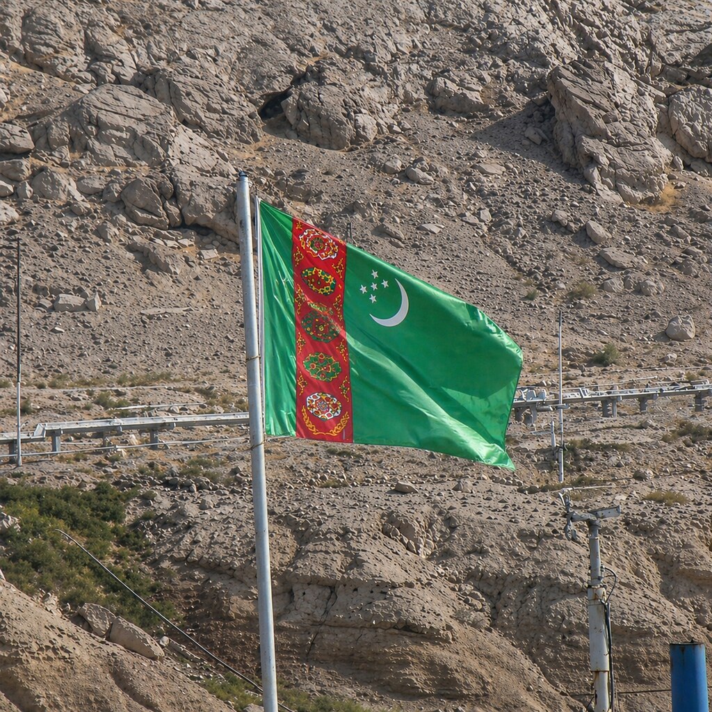 Photo of the Turkmen flag
